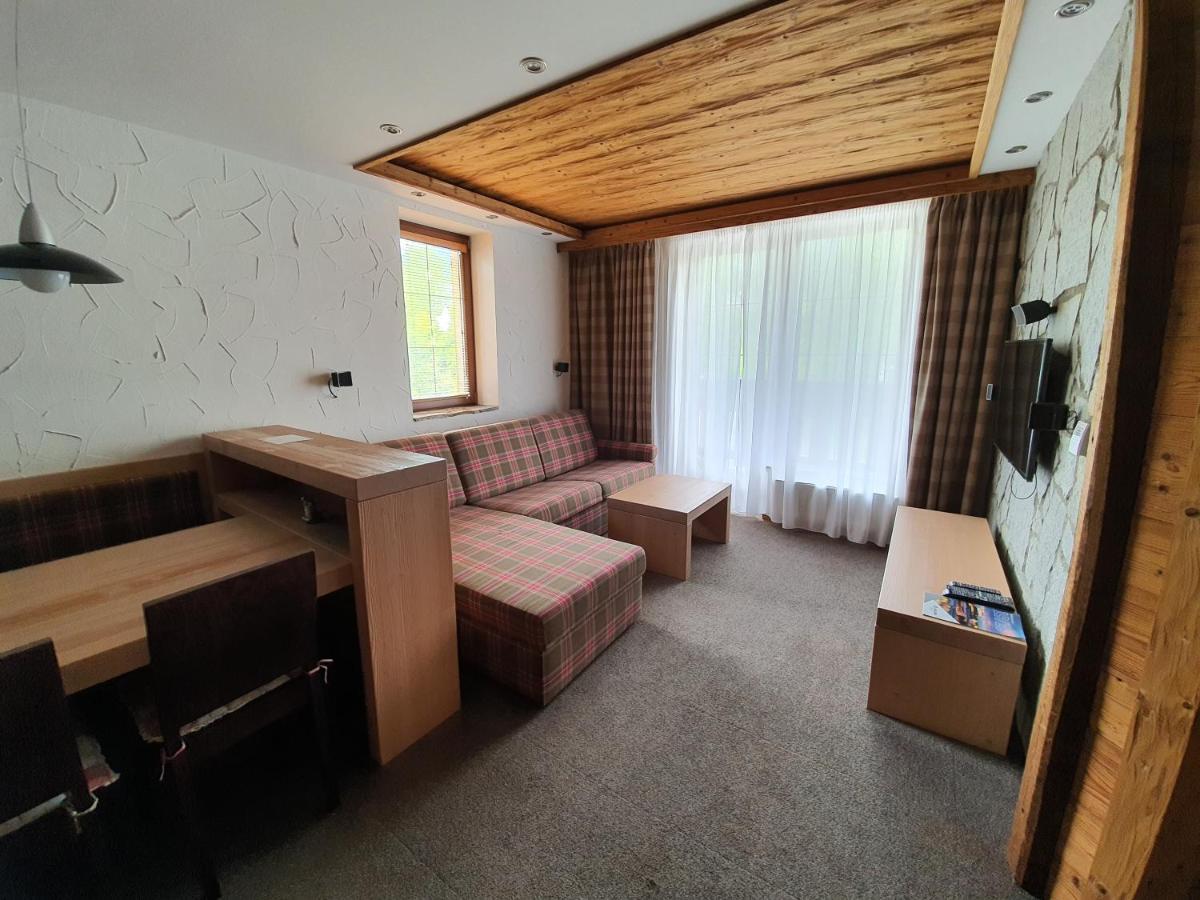 Apartman Kukucka Mountain View ตาตรันสกา ลอมนีจา ภายนอก รูปภาพ